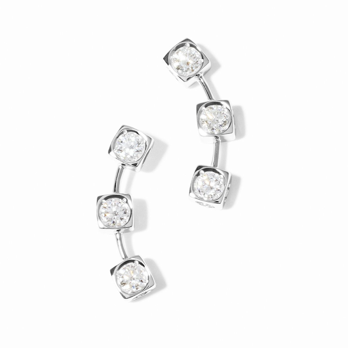 Le Cube Diamant earrings
