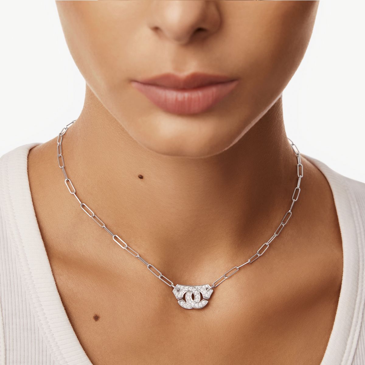 Collier Menottes dinh van moyen modèle pavé