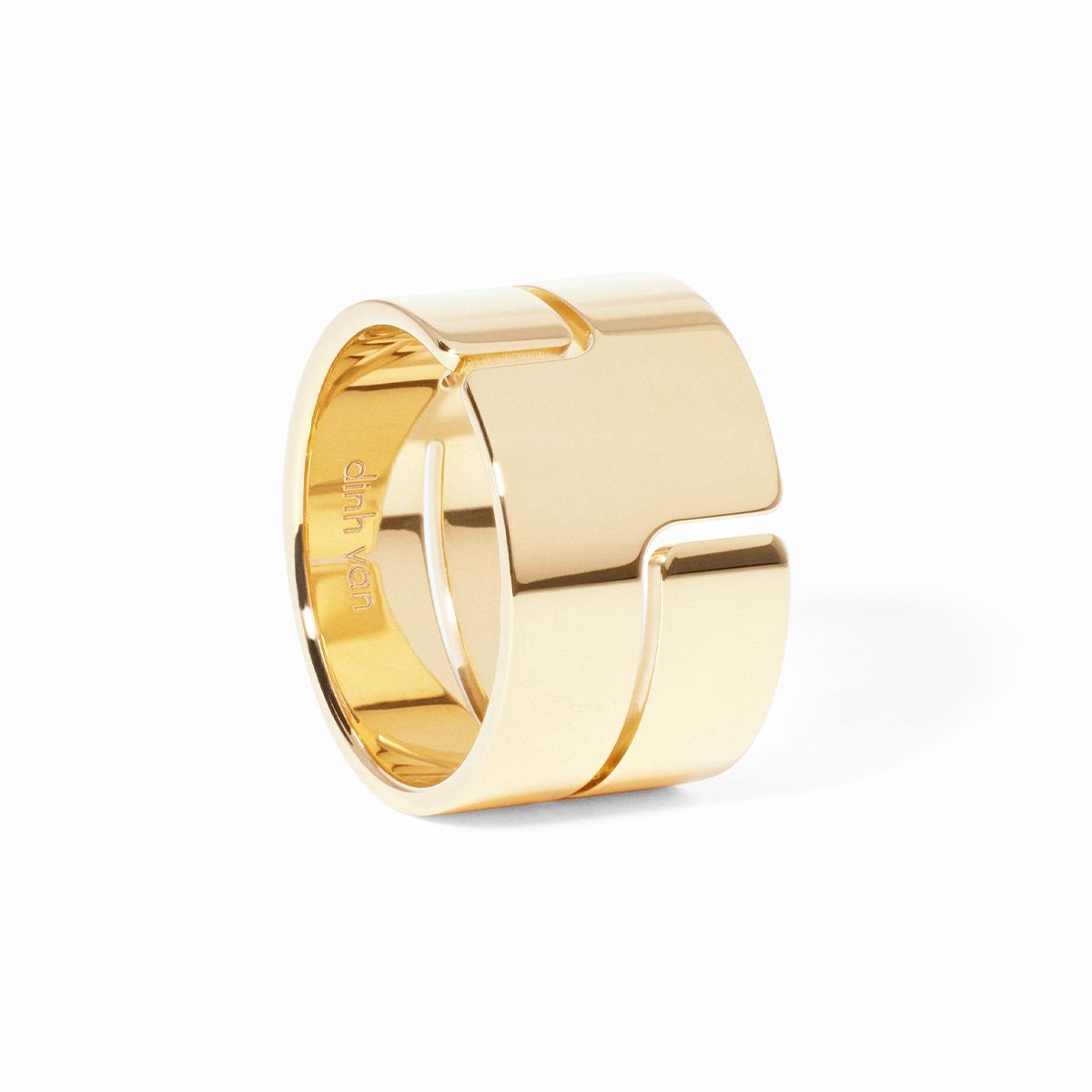 Seventies large ring