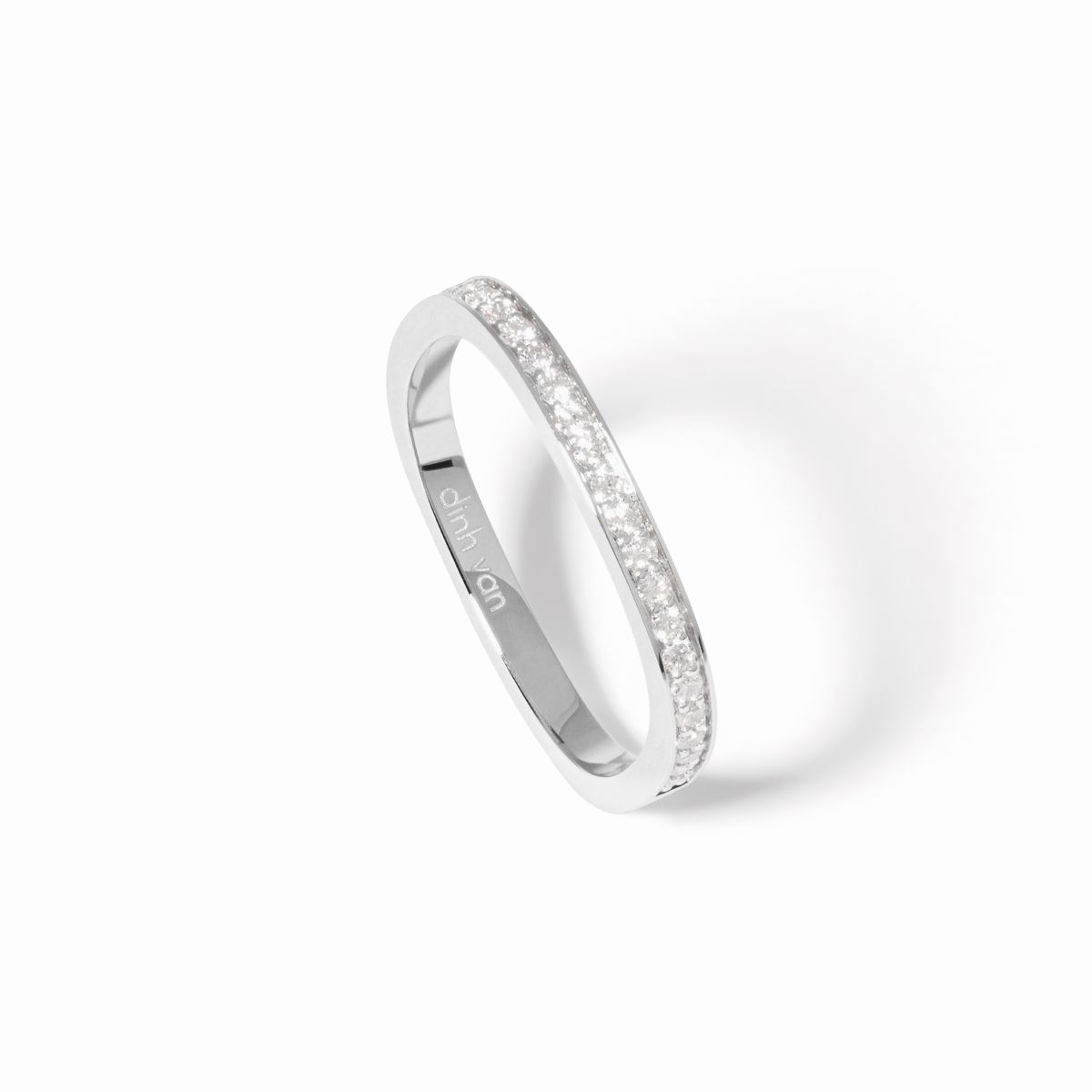 Square paved wedding band 2mm